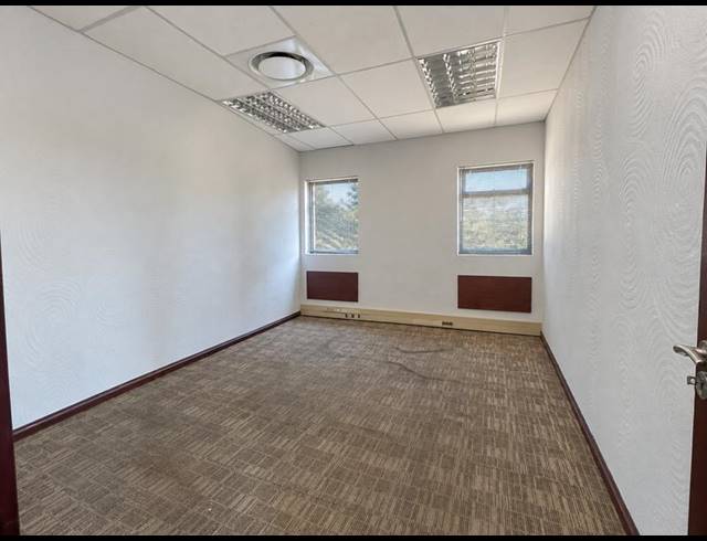 BUSINESS PROPERTY TO RENT IN FAERIE GLEN